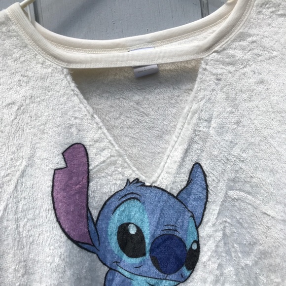 NWT Disney Stitch “Chillin” Plush Top - Picture 5 of 10